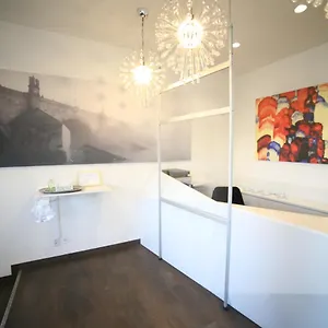 Hotel Leon Отель